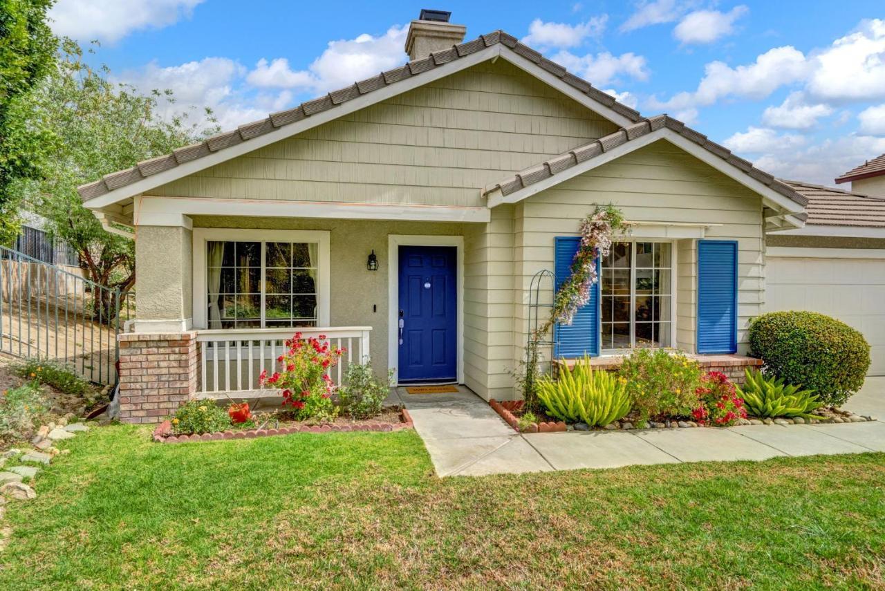 An Beautiful Designed Home In La Suburb For Family Stevenson Ranch Exterior photo