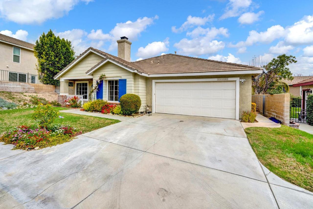 An Beautiful Designed Home In La Suburb For Family Stevenson Ranch Exterior photo