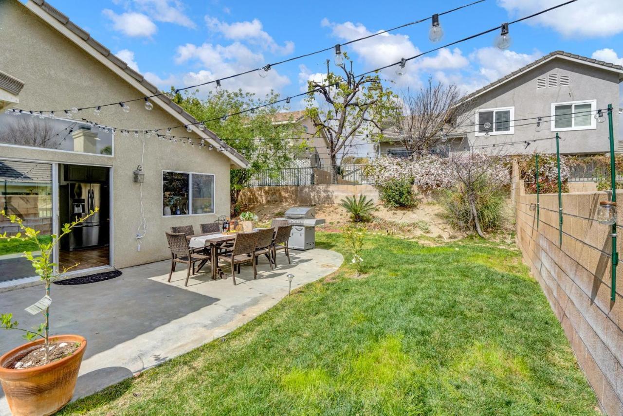 An Beautiful Designed Home In La Suburb For Family Stevenson Ranch Exterior photo