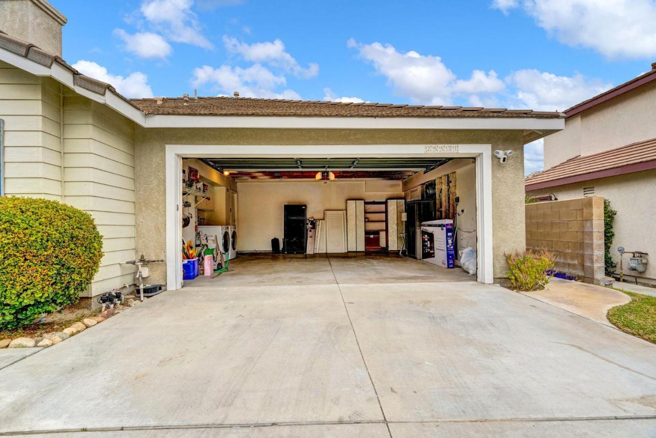 An Beautiful Designed Home In La Suburb For Family Stevenson Ranch Exterior photo